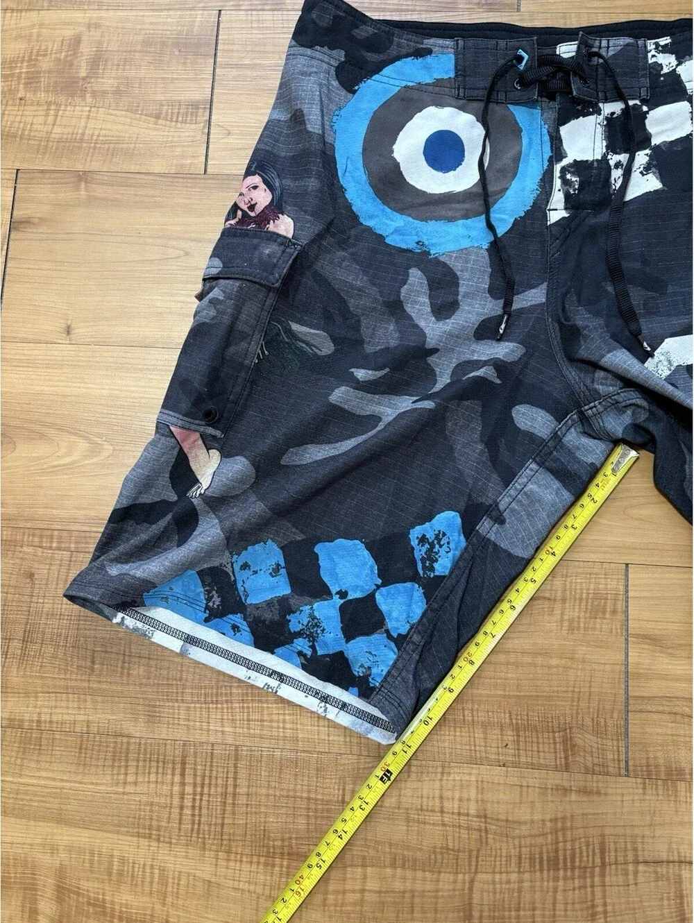 Quiksilver Mens Size 34 Y3K USAF WW2 Bomber P-52 Print Black Camo Board Shorts